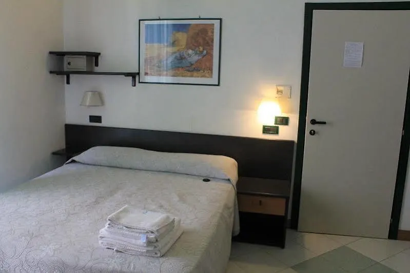 Tordi Garden Hotel Rivazzurra Di Rimini 3*,  Italia